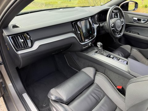 Volvo V60 2.0 D4 R-Design Auto Euro 6 (s/s) 5dr 53