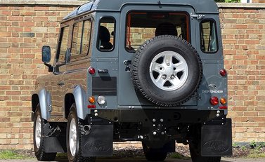 Land Rover 90 County 11