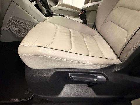 Volkswagen Tiguan 2.0 Tiguan Allspace Match TDI 4Motion Semi-Auto 4WD 5dr 48