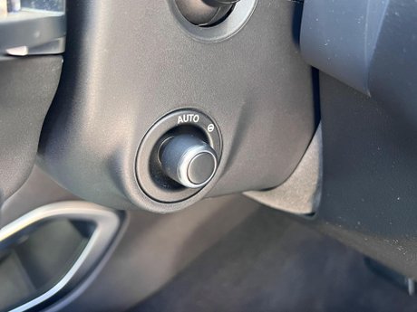 Jaguar F-Pace 2.0 D200 MHEV R-Dynamic HSE Auto AWD Euro 6 (s/s) 5dr 51