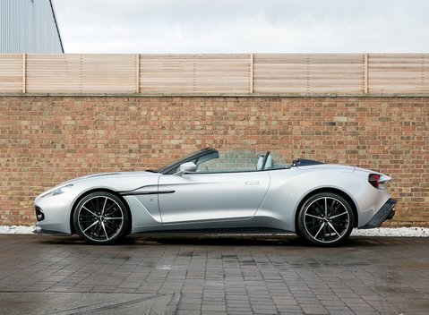 Aston Martin Zagato Vanquish Volante 2