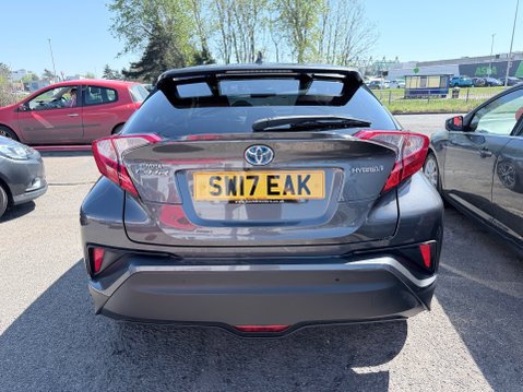 Toyota C-HR EXCEL 6