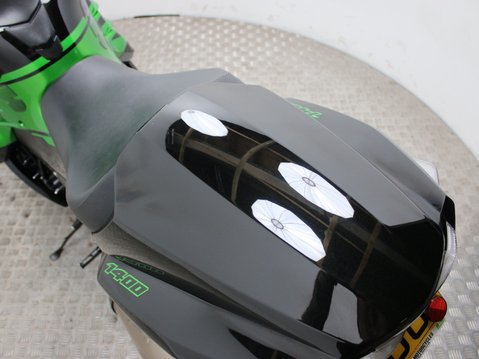 Kawasaki ZZR1400 ZZR1400 ZX 1400 Final Edition 29