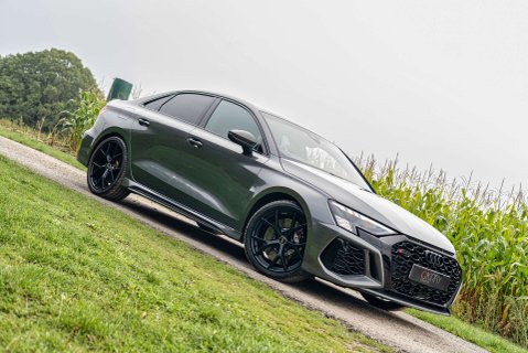 Audi RS3 Carbon Black Saloon 18