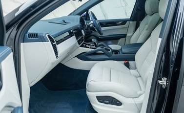 Porsche Cayenne V6 E-Hybrid 16