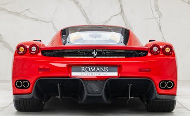 Ferrari Enzo 8