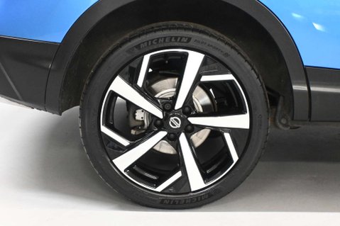Nissan Qashqai 1.3 Qashqai N-Motion DiG-T 5dr 49
