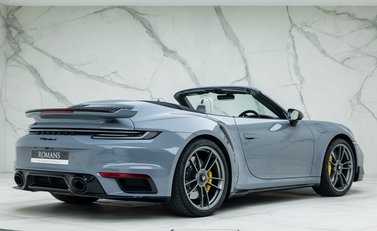 Porsche 911 Turbo S Cabriolet (992) 4