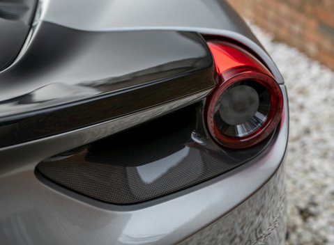 Ferrari 488 Spider 34