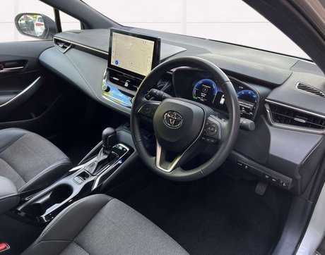 Toyota Corolla 1.8 Corolla Design HEV CVT 5dr 11
