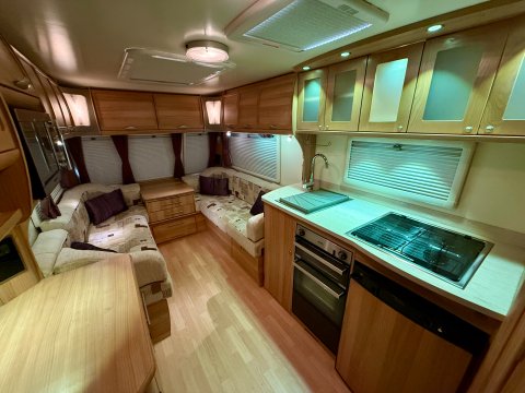 Bailey Unicorn Seville  23