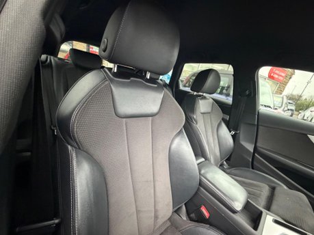 Audi A4 AVANT TFSI S LINE MHEV 10