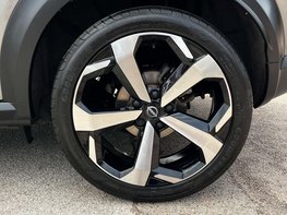 Nissan Juke 1.6 Juke Tekna HEV CVT 5dr 14
