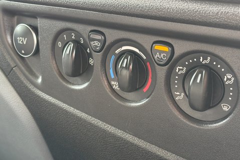 Ford Transit 350 L3 H2 130 ps Panel Van with Air Con 18