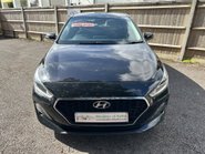 Hyundai i30 1.6 CRDI SE NAV 5 Dr 9