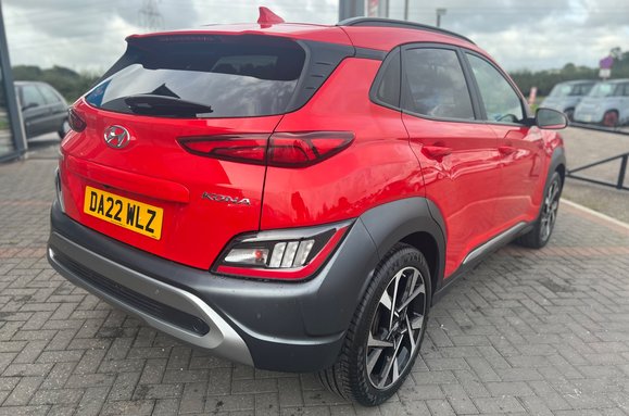 Hyundai KONA T-GDI PREMIUM MHEV 7