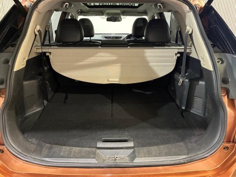 Nissan X-Trail 1.6 dCi Tekna SUV 5dr Diesel Manual Euro 6 (s/s) (130 ps) 43