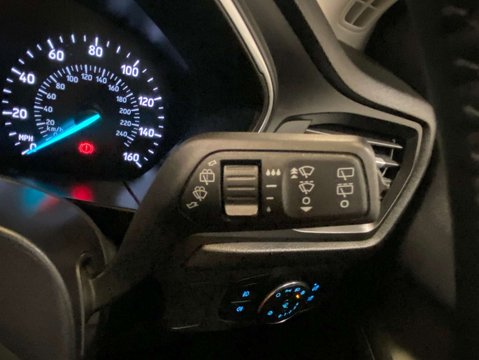 Ford Focus 1.0 Focus Titanium 5dr 18