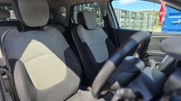 Renault Captur 1.5 dCi ENERGY Iconic SUV 5dr Diesel EDC Euro 6 (s/s) (90 ps) 18