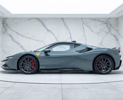 Ferrari SF90 Stradale ASSETTO FIORANO 