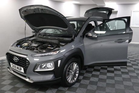 Hyundai KONA SE 16