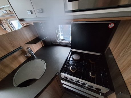 Swift Bessacarr 574 2018 AUTO 8