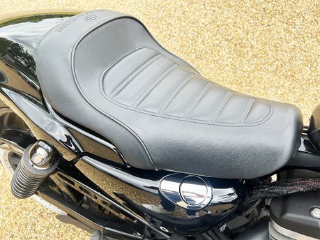 Harley-Davidson Sportster Iron XL 1200 CX ROADSTER 17 11