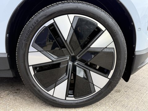 Volvo Ex30 Single Motor Extended Range 69kWh Ultra SUV 5dr Electric Auto (272 ps) 15