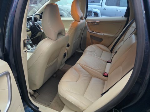 Volvo XC60 D5 SE LUX AWD 15
