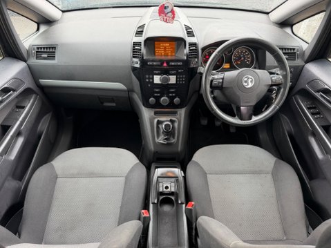 Vauxhall Zafira 1.7 CDTi ecoFLEX Design Euro 5 5dr (SNav) 10