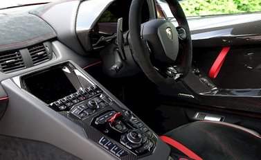 Lamborghini Aventador SV 30