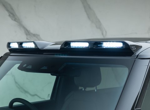 Land Rover Defender 90 V8 P525 URBAN 33