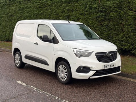 Vauxhall Combo 1.5 Turbo D 2300 Sportive L1 H1 Euro 6 4dr 1