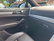Porsche Cayenne 3.0 V6 E-Hybrid S 5dr Petrol Plug-in Hybrid TiptronicS 4WD Euro 6 (416ps) 40