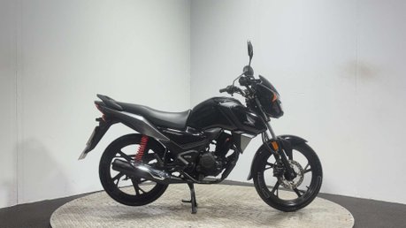 Honda CB 2021 17k NEW MOT GREAT CONDITION 125CC LEARNER BIKE CBF125 1