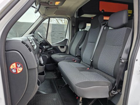 Vauxhall Movano 2.3 CDTi 3500 FWD L2 H2 Euro 6 5dr 41