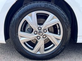 Toyota Yaris ICON HEV CVT 12