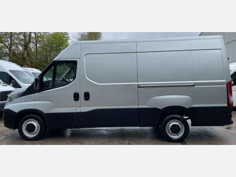 Iveco Daily 2.3D HPI 14V Business 35S 3520 Panel Van 5dr Diesel HiMatic MWB H2 Euro 6 ( 4
