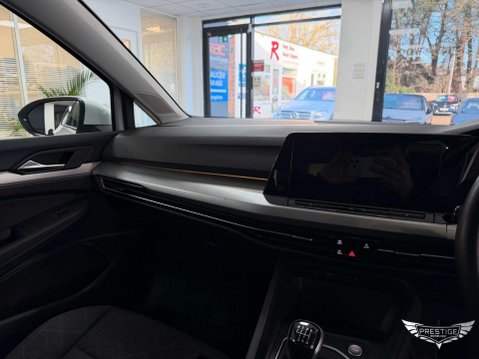 Volkswagen Golf 1.5 TSI Life Euro 6 (s/s) 5dr 26