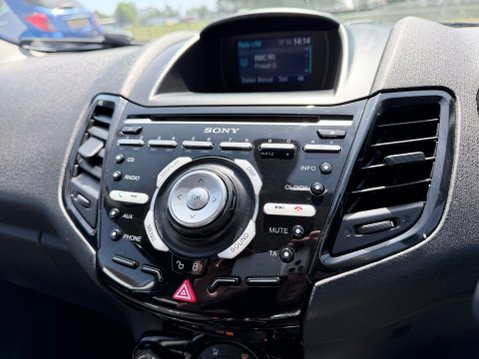 Ford Fiesta 1.0 TITANIUM 13