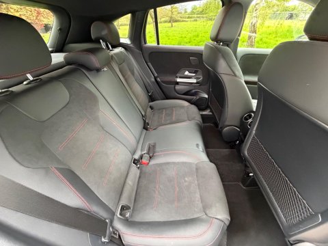 Mercedes-Benz GLA GLA 200 AMG LINE PREMIUM 31