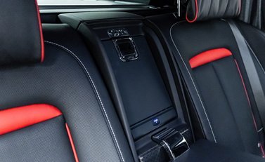 Rolls-Royce Cullinan BLACK BADGE 21