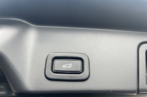 Land Rover Range Rover Evoque FIRST EDITION MHEV AUTO PAN ROOF 41