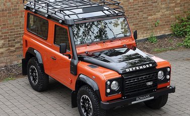 Land Rover 90 Adventure 22