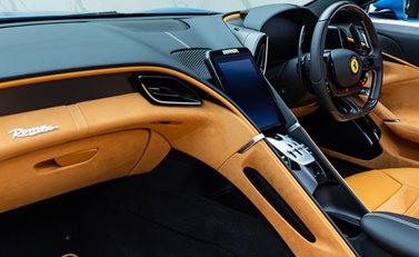 Ferrari Roma SPIDER 23