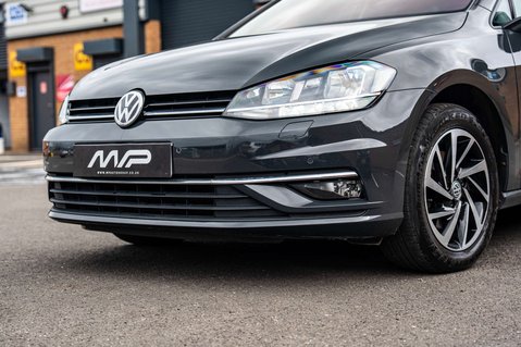 Volkswagen Golf 2.0 Golf Match TDI 5dr 21