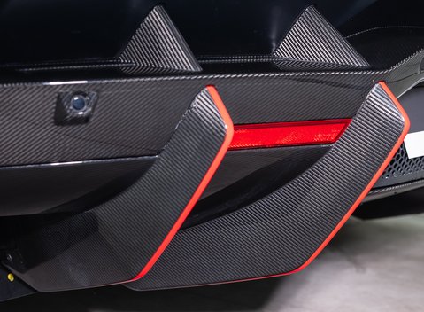 Lamborghini Revuelto 48