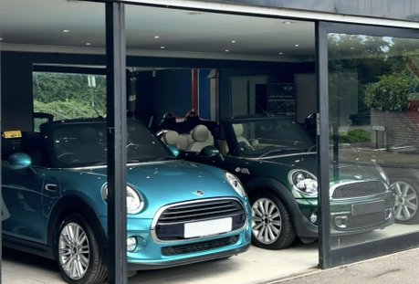 Mini Hatch One 1.2 Petrol Automatic Pepper Media XL 3 door - SAT NAV - HALF LEATHER 17