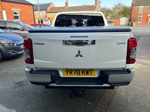 Mitsubishi L200 DI-D WARRIOR DCB 4
