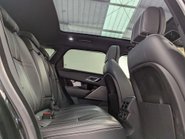 Land Rover Range Rover Velar 3.0 Range Rover Velar R-Dynamic HSE D300 Auto 4WD 5dr 35